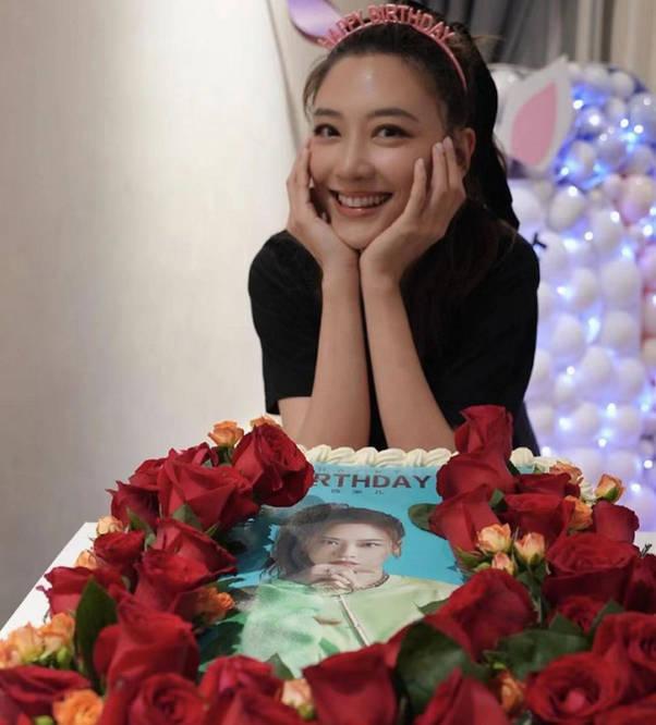 梦中有人告诉他,诵读一经书千遍可免死,他照做,果真如此!